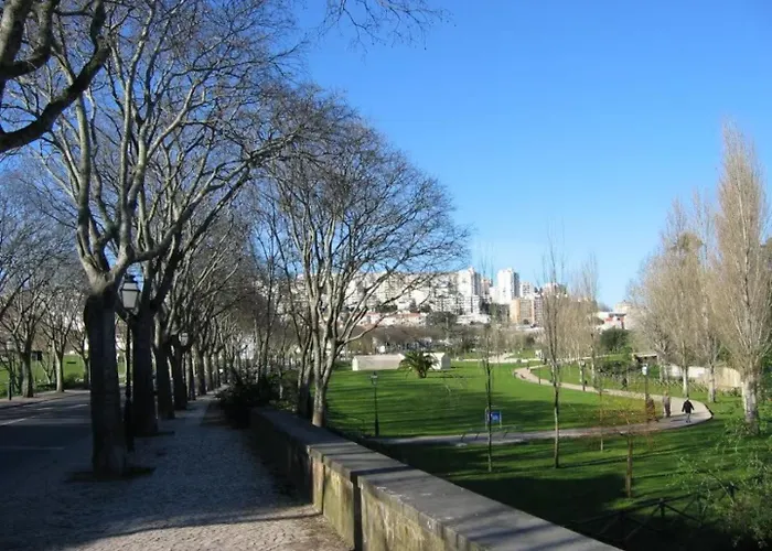 Individual Perto De Lisboa E Sintra Homestay Queluz